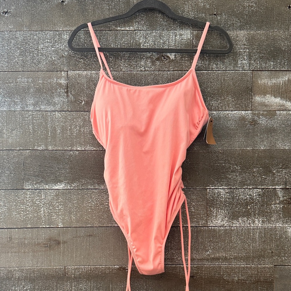 Shade & Shore Coral One‎ Piece Swimsuit